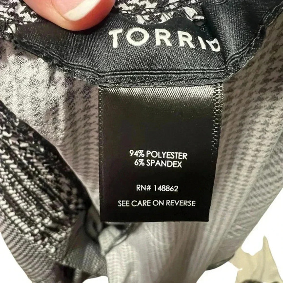 Torrid Women Plus 3x Pull On Pant black and white NWT - Picture 5 of 5